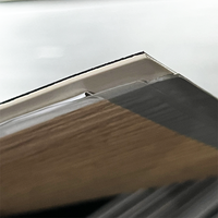 Maßgefertigte, einfach zu verlegende, wasserdichte, verschleißfeste, umweltfreundliche, selbstklebende Vinylfliesen LVT Luxus-Bodenbelag