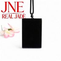 Pendentif porte-bonheur en jadéite noire Yaoyu Nat, plaque carrée en jade foncé S6080504