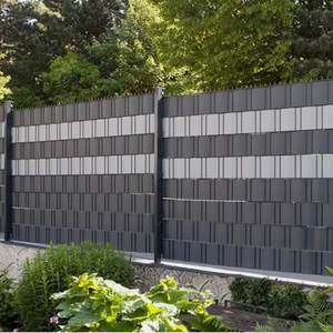 Bande de protection de la vie privée en PVC, anti-UV, installation facile, 19 cm * 35 m avec 20 clips, pour la décoration de clôtures de jardin - Product Image 1