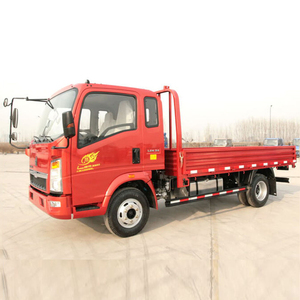 Camion lourd Sinotruck Howo Foton à bas prix, 6 roues, 4x4, diesel, direction à gauche, camion de transport avec caméra arrière à vendre - Product Image 2