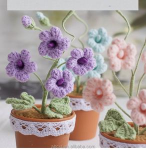 Decoración para Auto, Flor de Fresia Tejida a Mano, Planta en Maceta de Crochet Hecha a Mano - Product Image 4