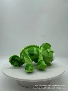 Peluche amusante Pascal, caméléon assis, type lézard ou ours, avec base magnétique et finition lavée - Product Image 6