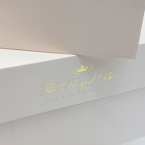 Caja de Regalo Magnética Rígida Personalizada de Papel para Ropa, Caja de Regalo de Lujo, Caja para Zapatos de Lujo con Logotipo - Product Image 4