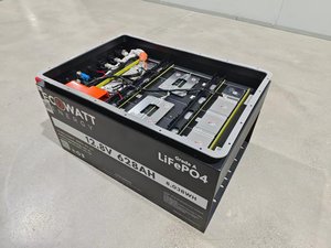 Midfine <b>24V</b> 100Ah LiFePO4 <b>Battery</b> Pack 8Wh Energy Storage <b>Battery</b> Built-in BMS LCD Display Deep Cycle for Solar RV Marine - Product Image 6