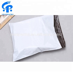 Venta al <span class=keywords><strong>por</strong></span> mayor de auto sellado de plástico envío correo bolsas de polietileno bolsa de correo para prendas de vestir - Product Image 3