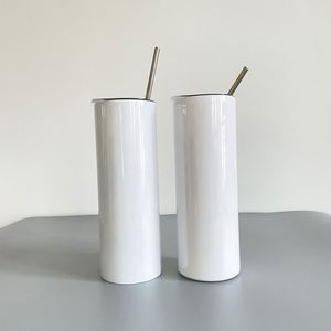 Nuevo Vaso Delgado de 20 oz con Forma Recta en L, Borde Plano, Sublimable, Base de Goma y Tapa - Product Image 1