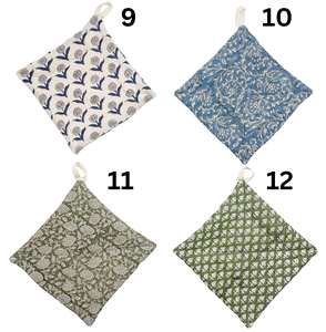 Bloc à main à fleurs de créateur Porte-pot bleu Impression sur polyester/coton Botanique Ferme Rusty Manique Cuisine Cadeau - Product Image 4