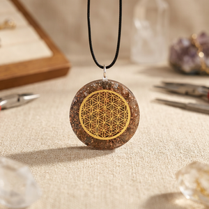 Pendentif circulaire en orgonite Rozhin, pendentif en cristal Feng Shui, artisanat en pierres semi-précieuses, bijoux en cristaux Rozhin - Product Image 4