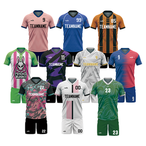 Vente en gros Football Jersey Club Hommes Maillot De <span class=keywords><strong>Foot</strong></span> Confortable Football Survêtement Respirant Rétro Football Jersey - Product Image 2