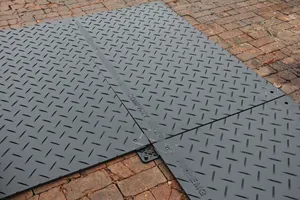 4 × 8 Fuß leichte Kunststoff-Boden-Schutzmatten