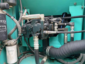 Excavatrice Kobelco SK 140 de 14 tonnes à bon prix sur une pelle sur chenilles d'occasion avec composants de roulement central - Product Image 5