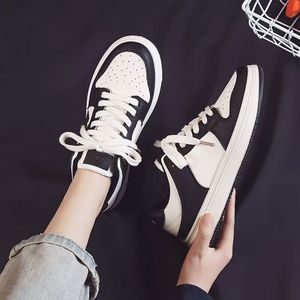 Chaussures de sport blanches simples et élégantes <span class=keywords><strong>pour</strong></span> toutes les saisons, idéales <span class=keywords><strong>pour</strong></span> les chaussures de marche confortables <span class=keywords><strong>pour</strong></span> femmes, avec fermeture à lacets. - Product Image 2