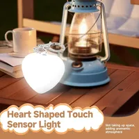 Lampe LED portable à capteur tactile en forme de cœur avec batterie de charge Type-C intégrée, porte-clés pour enfants, veilleuse, cadeaux pour étudiants