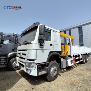 Prix usine <span class=keywords><strong>Camion</strong></span>-grue HOWO 6X4 Capacité de levage 12T 371HP Pneus 12R22.5 Grue à flèche articulée pliante pour le Ghana - Product Image 1