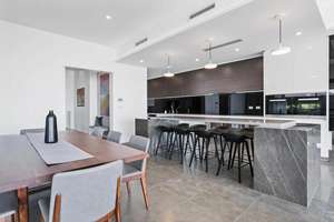 Muebles de Exhibición para Sala de Estar de Lujo de Alta Gama Personalizados YALIG, Muebles de Comedor, Gabinetes - Product Image 5