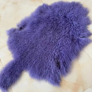 Alfombras <span class=keywords><strong>de</strong></span> <span class=keywords><strong>piel</strong></span> <span class=keywords><strong>de</strong></span> oveja mongol real rizada <span class=keywords><strong>de</strong></span> pelo largo <span class=keywords><strong>de</strong></span> color personalizado al por mayor - Product Image 4