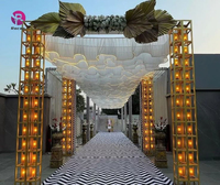 Voilages ondulés blancs, éclairage LED, drapé suspendu, bande lumineuse de plafond scintillante avec rideau pour la décoration de plafond de mariage