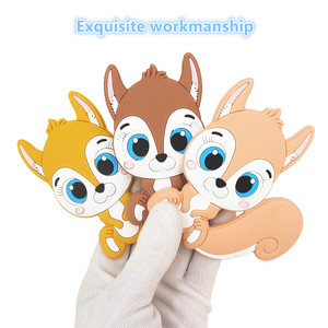 สร้อยคอซิลิโคนสำหรับเด็กทารก ปลอดสาร BPA รูปสัตว์การ์ตูนกระรอก ของเล่นนุ่มสำหรับกัดแทะ ช่วยบรรเทาอาการปวดฟัน - Product Image 1