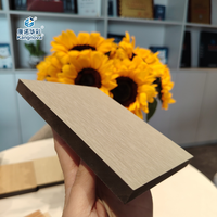 Armoire de cuisine moderne minimaliste Kangnuo en MDF de qualité supérieure avec îlot pour appartement