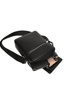 Bolso Bandolera de Lujo de Diseño OEM/ODM, de Piel Sintética, para Viajes de Negocios, con Correa Ajustable, Logotipo y Resistencia al Agua - Product Image 2