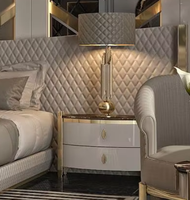 Lit King Size Luxe Matelassé à Points Diamant avec Tête de Lit Large pour Chambre Principale, Villa, Suite d'Hôtel ou Projet Hôtelier