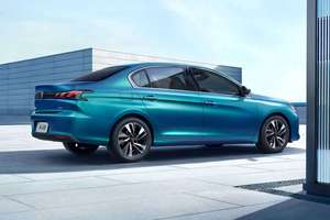 <span class=keywords><strong>Peugeot</strong></span> <span class=keywords><strong>408</strong></span> <span class=keywords><strong>2023</strong></span>, Sedán de 4 Puertas y 5 Asientos, 1.5T, 173 CV, Nuevo/Usado, Gasolina, Volante a la Izquierda - Product Image 2