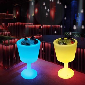 Bandeja de vino luminosa impermeable recargable creativa, Cubo de champán de cerveza que cambia de Color, juegos de muebles de <span class=keywords><strong>Bar</strong></span> coloridos KTV - Product Image 2