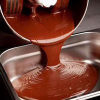 Nouvelle machine à raffiner le chocolat entièrement automatique avec garantie d'un an pour la production de pâte de noix à usage commercial