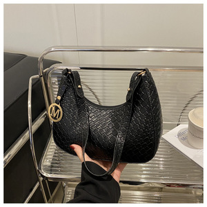 热卖法国编织新月女包<span class=keywords><strong>2026</strong></span>新款时尚单肩包 - Product Image 1