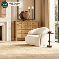 Fauteuil pivotant classique pour salon, dossier incurvé, assise ultra-épaisse, revêtement en tissu, mobilier d'intérieur pour villa