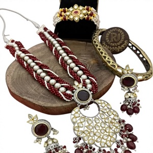Collier de créateur de qualité supérieure avec pierres plaquées argent et perles ensemble de boucles d'oreilles pour la collection de fonctions de mariage pour femmes - Product Image 2
