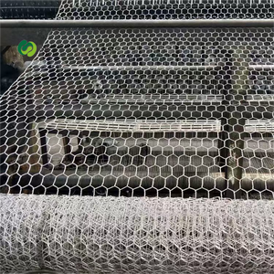 <span class=keywords><strong>Rete</strong></span> Metallica Esagonale in Ferro Zincato <span class=keywords><strong>per</strong></span> <span class=keywords><strong>Recinzioni</strong></span> di Animali e Delimitazione di Confini - Product Image 6