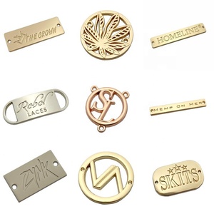 Etiqueta de metal decorativa para ropa, etiqueta de nombre de logotipo con letras de marca pequeñas personalizadas - Product Image 3