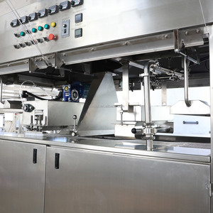 Machine à enrober et à enrober au <span class=keywords><strong>chocolat</strong></span> GUSU avec tunnel de refroidissement, facile à utiliser - Product Image 4
