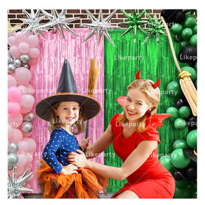 Enchanted Plain and Laser Dual-Tone Pink & Green Witch's Foil Fringe Curtain - 1x2m para decoración <span class=keywords><strong>de</strong></span> fiesta temática mágica - Product Image 1