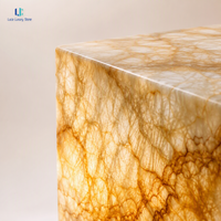 Comptoir en onyx rouge translucide Luca |   Table de réception Dragon Jade Vein Island, polie et rétroéclairée, pour villa de luxe, sur mesure