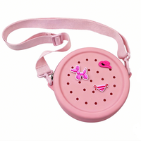 CHINFAI Nouveau mini sac fourre-tout portable, sac à bandoulière avec breloque sabot, sac de plage pour les sorties, les courses, les fêtes, les enfants et la famille