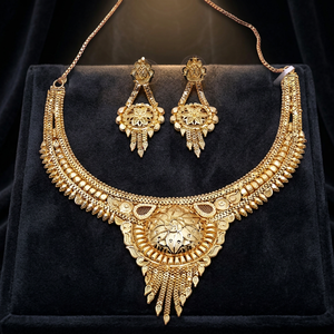 Wholesale 14K 18K 24K Gold Filled Traditional Floral Design Jewelry Set, Forming Short Necklaces, Brass Gold Fashion Necklaces. - Product Image 1
