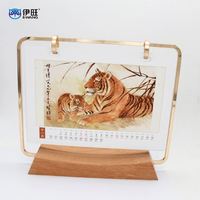 2025 Usine En Gros Logo Personnalisé Impression Table En Bois Calendrier De Bureau