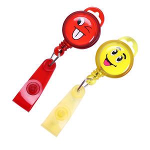 Fabricante de insignias Rotate Student Id Card Holder Diseño de cara sonriente Mix yoyo Badge Carretes retráctiles - Product Image 4