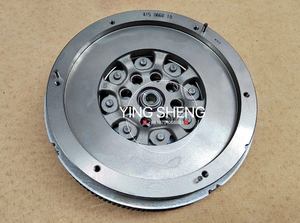 Genuino <span class=keywords><strong>LuK</strong></span> Dual Mass Flywheel 415066010 OEM Clutch Fly Wheel para Mercedes Sprinter Viano Vito 2006-2023 - Product Image 2