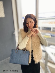 กระเป๋าโท้ทหนัง PU ดีไซน์หรูหรา หลายสี ใช้ได้ทั้งทำงานและวันสบายๆ พร้อมสายสะพายไหล่ถอดได้ ทรงสวยมีโครงสร้างแข็งแรง พร้อมหูหิ้วด้านบน - Product Image 5