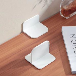 Clips anti-basculement blancs pour meubles, supports auto-adhésifs pour armoires et étagères, fixations de sécurité domestiques - Product Image 1