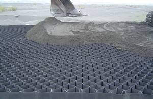 Grille <span class=keywords><strong>de</strong></span> <span class=keywords><strong>gravier</strong></span> en géocell HDPE texturé noir, panneaux <span class=keywords><strong>de</strong></span> renforcement pour allées, prix d'usine - Product Image 4