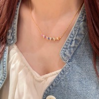 Collier d'été en zircon spirale arc-en-ciel, design souriant, délicat, luxueux, avec pierres précieuses colorées, plaqué or, pour clavicule