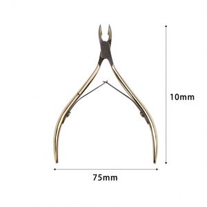 <span class=keywords><strong>Coupe</strong></span>-ongles <span class=keywords><strong>professionnel</strong></span> en acier inoxydable avec poignée en or <span class=keywords><strong>pince</strong></span> à rainure <span class=keywords><strong>coupe</strong></span>-cuticules pour ongles d'orteils échantillon gratuit - Product Image 2