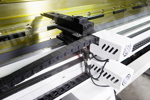 Máquina Dobladora de Chapa de Aluminio y Acero CNC Totalmente Automática y Sincronizada de Alta Calidad y Precisión SMAX, Motor <span class=keywords><strong>PSH</strong></span> 220T/3200 11kW - Product Image 5