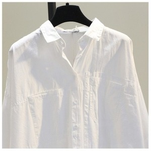 T26407 Camicetta da Donna a Maniche Lunghe, Monopetto, Collo Rovesciato, Tinta Unita Bianca, Stile Casual di <span class=keywords><strong>Mezza</strong></span> <span class=keywords><strong>Stagione</strong></span> - Product Image 3