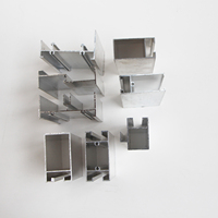 Profilés d'extrusion en aluminium gris argenté pour la fabrication de fenêtres et portes coulissantes colombiennes/costaréennes