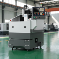 Machine de fraisage CNC à 3 axes pour la découpe de plaques signalétiques et d'emblèmes de voiture personnalisés